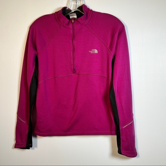 THE NORTH FACE 1/4 zip top with zipper pocket on back. Magenta/black Medium - Picture 1 of 8